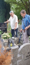 Przy grobie Piotra Brzozowskiego 108 Rząd 18 Miejsce 12